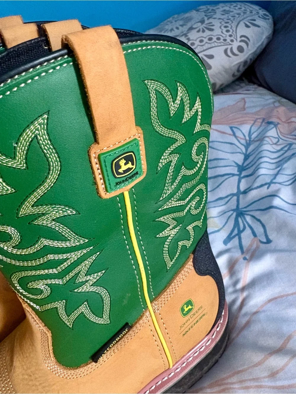 Sketchers x John Deere Rowood Green & Tan Leather Waterproof Cowboy Boots Sz7